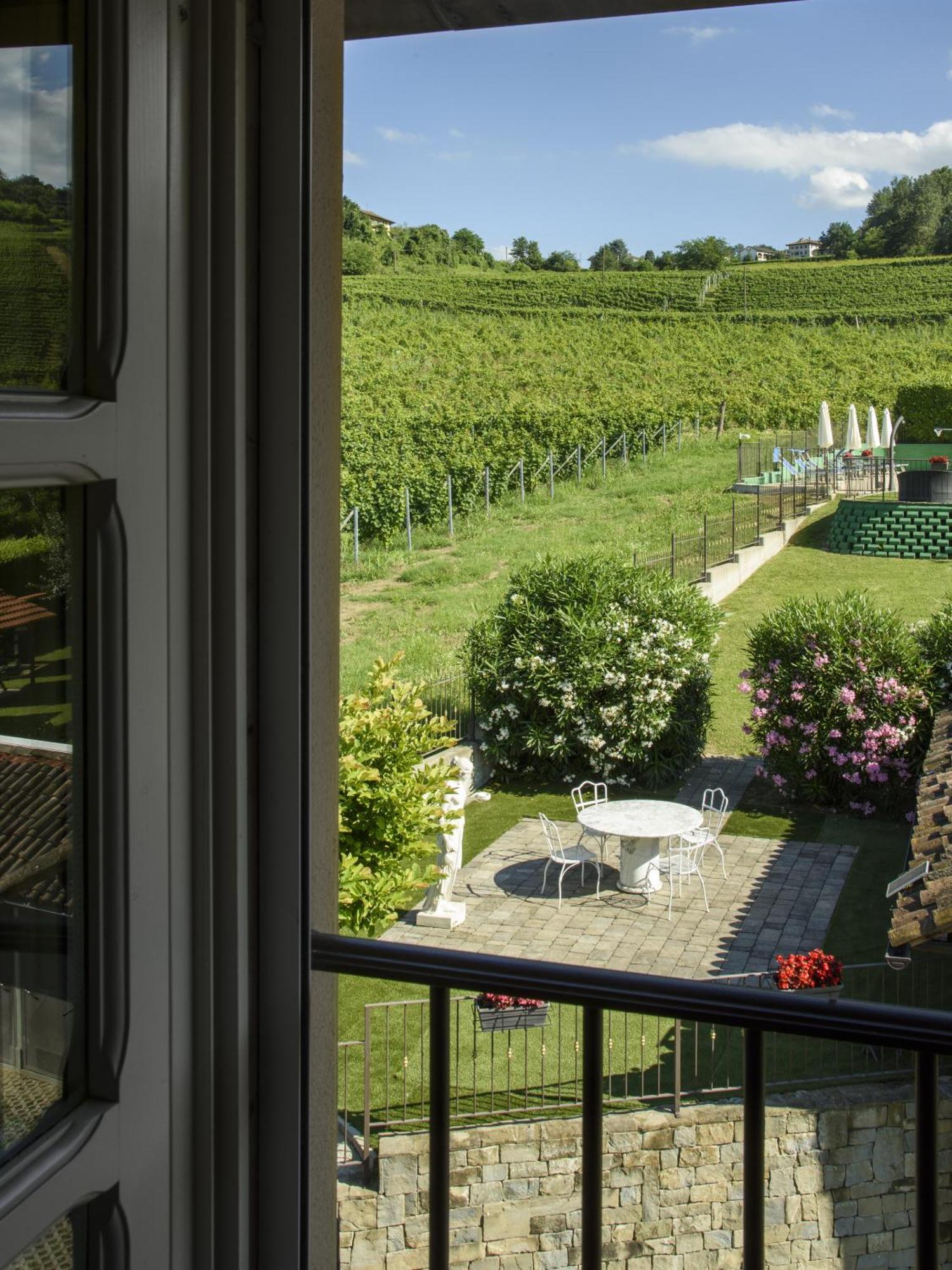 Vigna Dell'Acqua Villa Santo Stefano Belbo Værelse billede