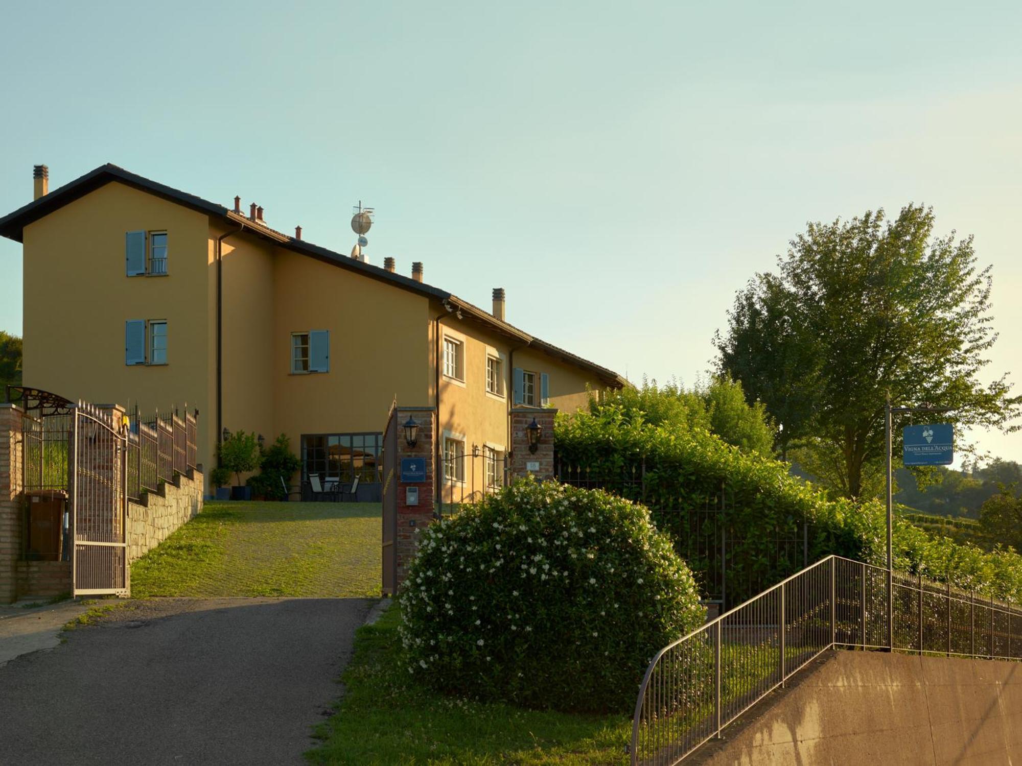 Vigna Dell'Acqua Villa Santo Stefano Belbo Eksteriør billede